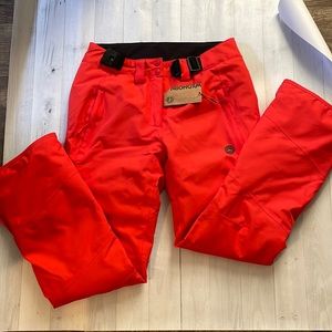 Woman’s Wildhorn Kessler snow pants